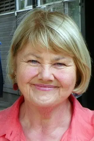 Annette Badland - Filmography • Carriera