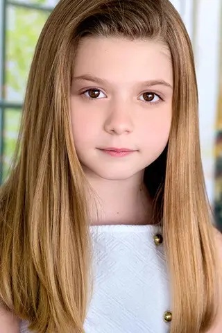 Chloe Perrin - Filmography • Carriera