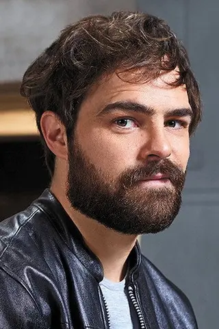 Peter Lanzani - Filmography • Carriera