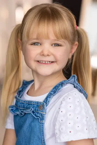 Isla Ashworth - Filmography • Carriera