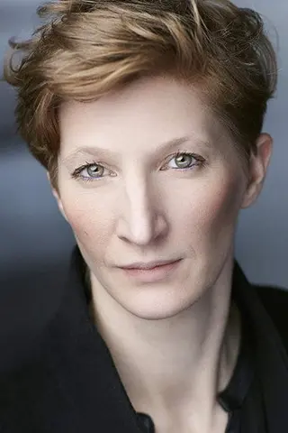 Lisa Reynolds - Filmography • Carriera