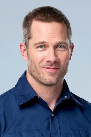 Luke Macfarlane - Filmography • Carriera