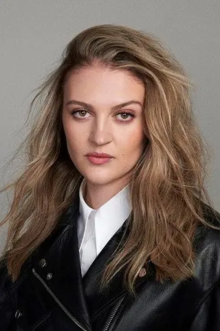 Lara Peake - Filmography • Carriera
