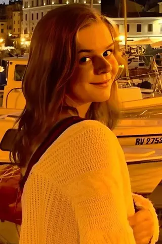 Hannah Gunn - Filmography • Carriera