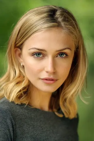 Sophie Simnett - Filmography • Carriera