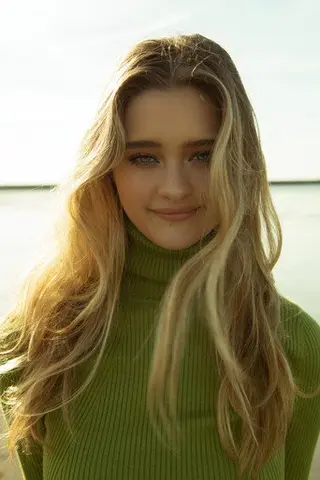Lizzy Greene - Filmography • Carriera