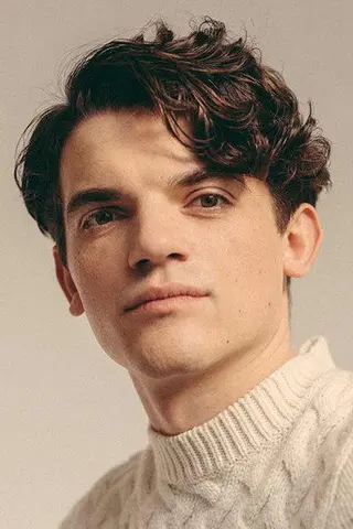 Edward Bluemel - Filmography • Carriera