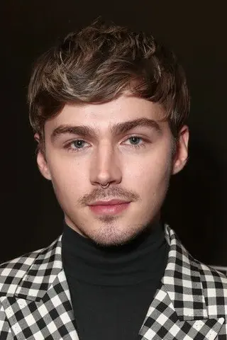 Miles Heizer - Filmography • Carriera
